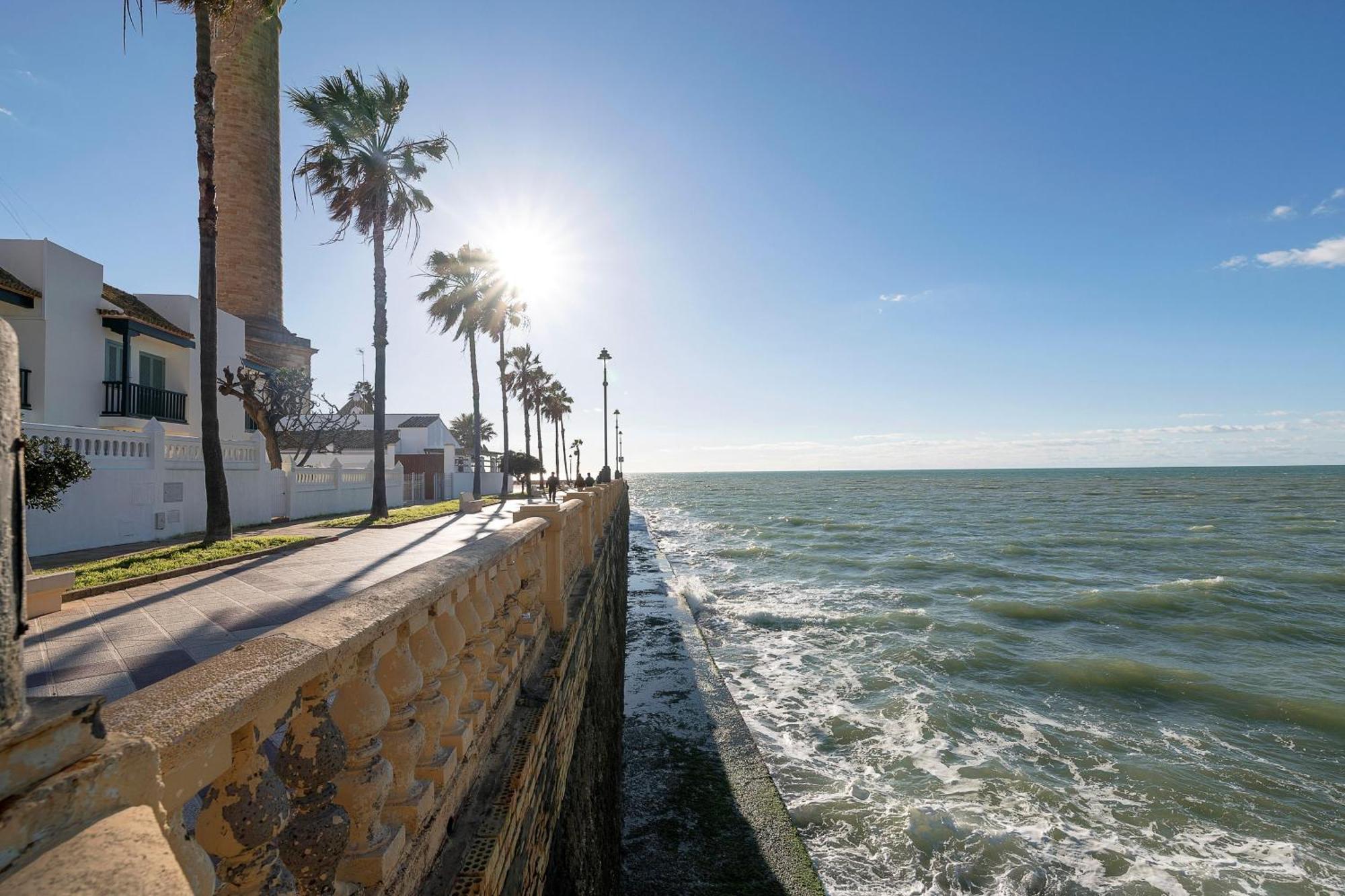 Вилла El Paseo Del Faro Чипиона Экстерьер фото