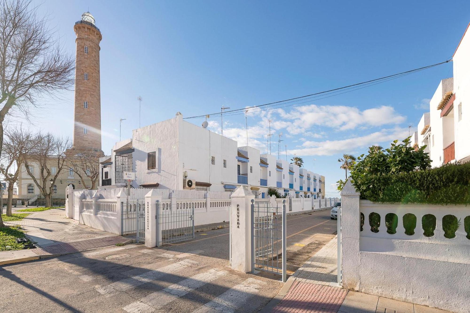 Вилла El Paseo Del Faro Чипиона Экстерьер фото